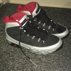 Johnny Kilroy 9s